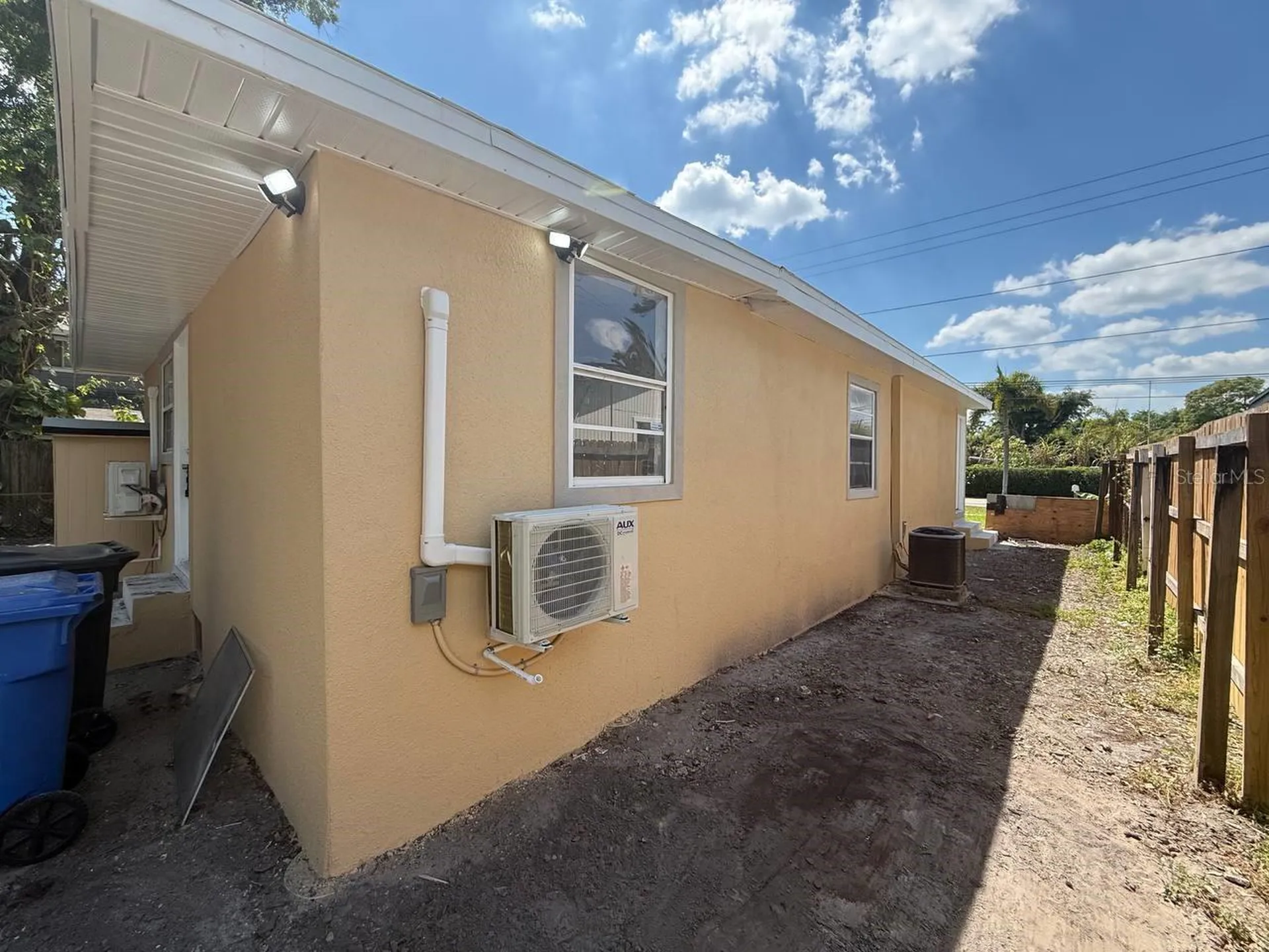 7211 N Himes Avenue Tampa FL 33614