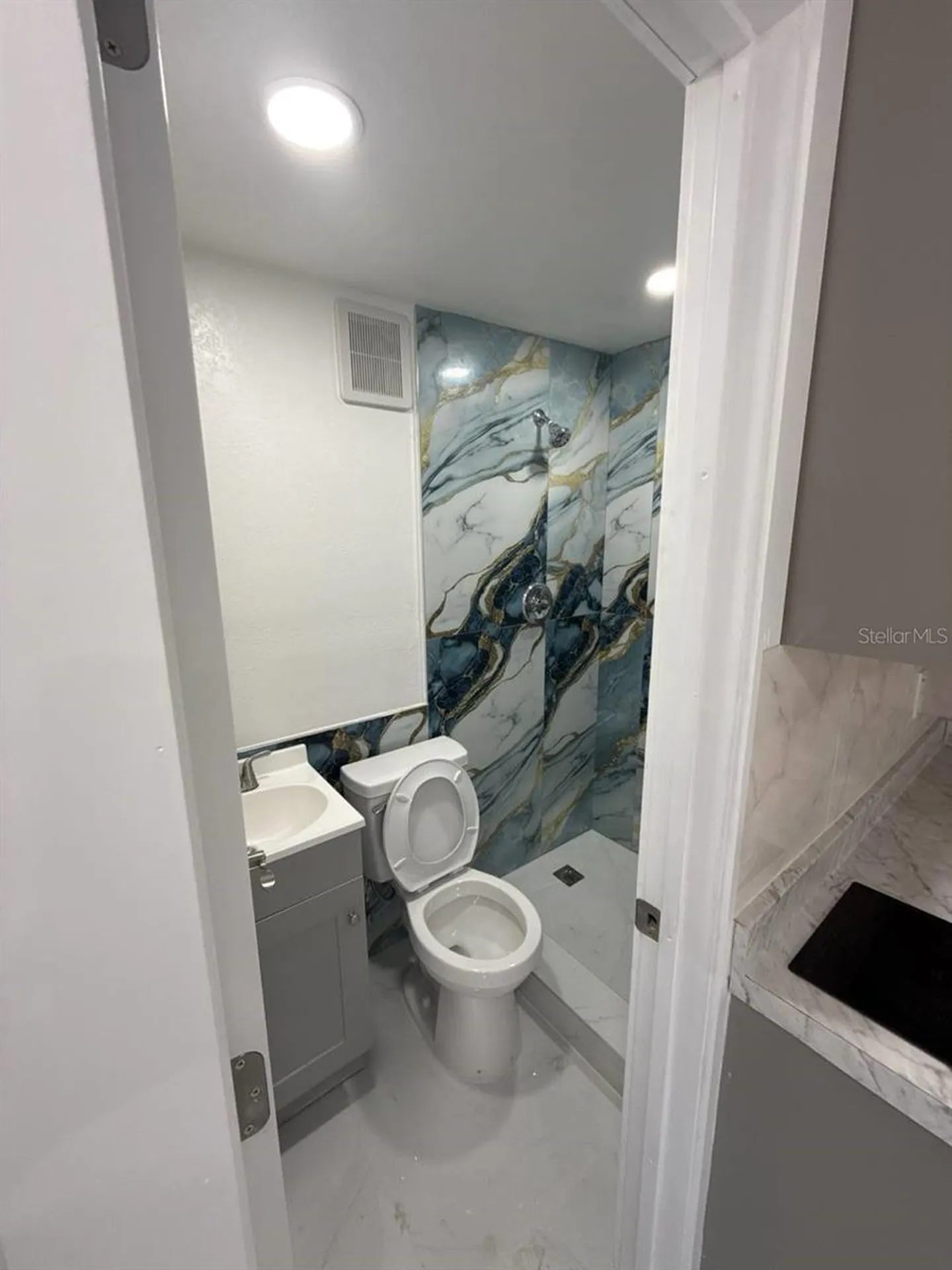 7211 N Himes Avenue Tampa FL 33614