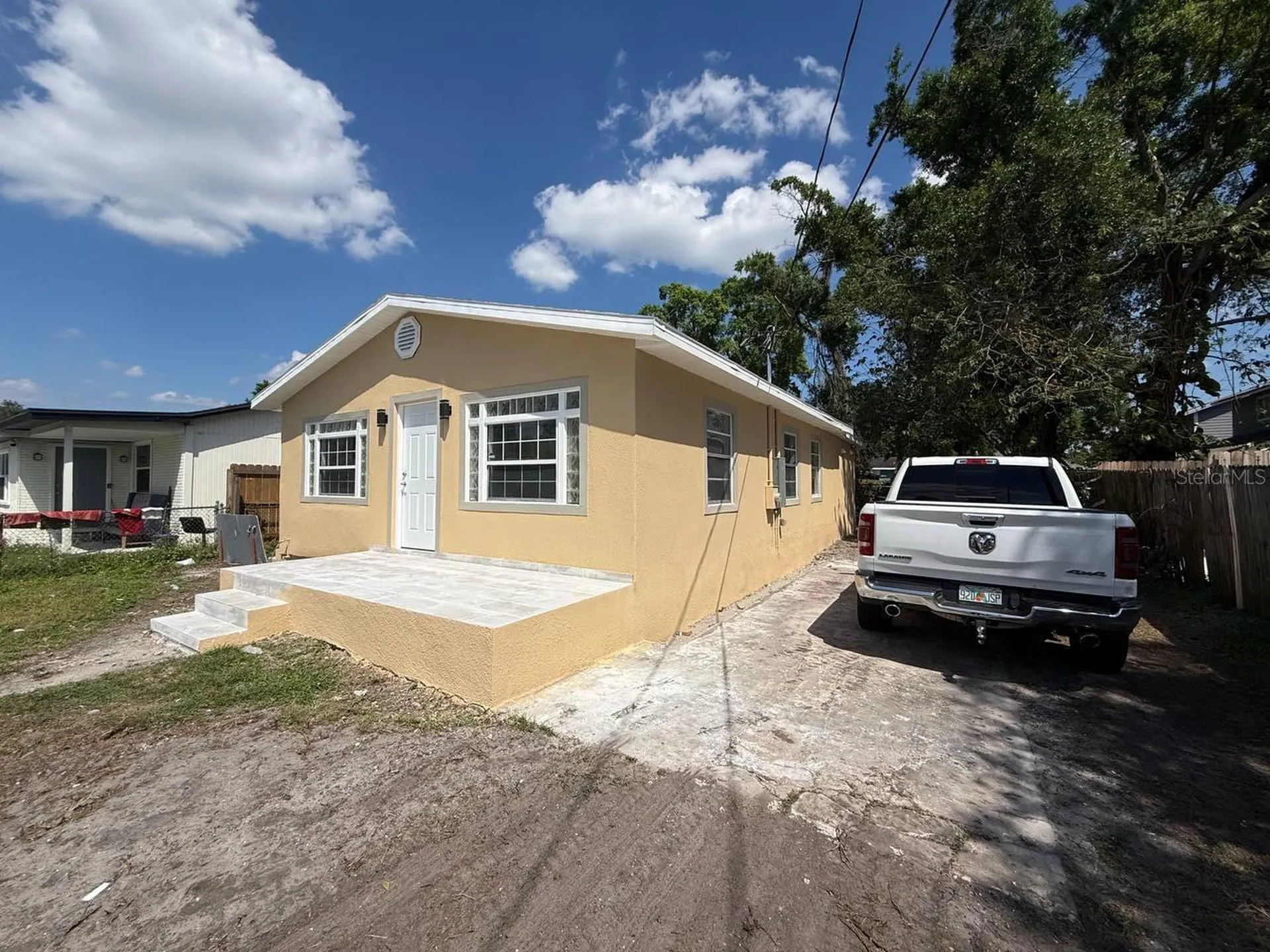 7211 N Himes Avenue Tampa FL 33614