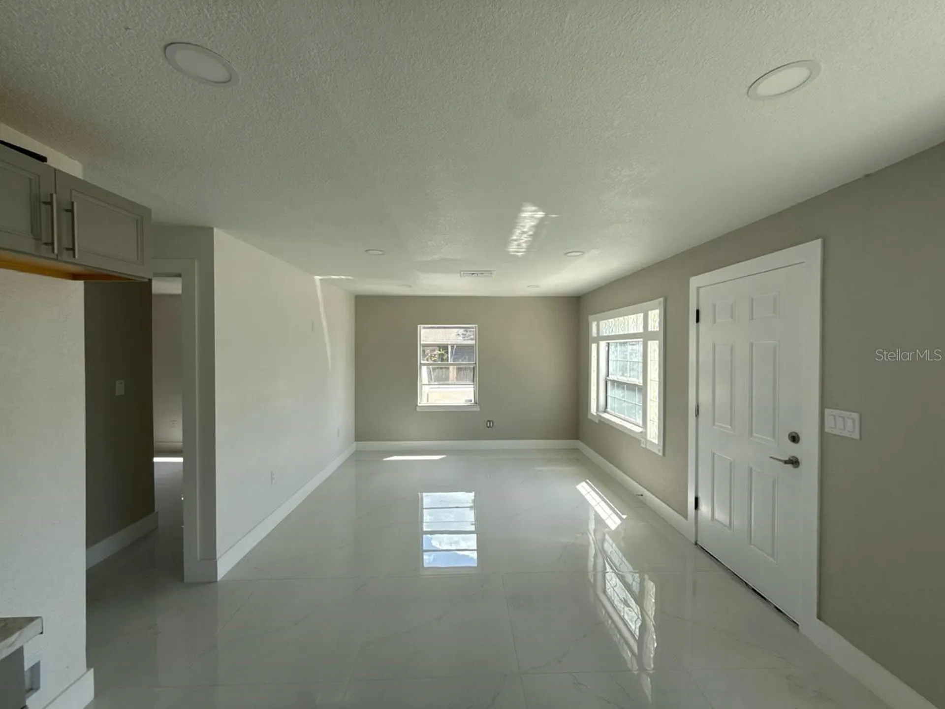 7211 N Himes Avenue Tampa FL 33614