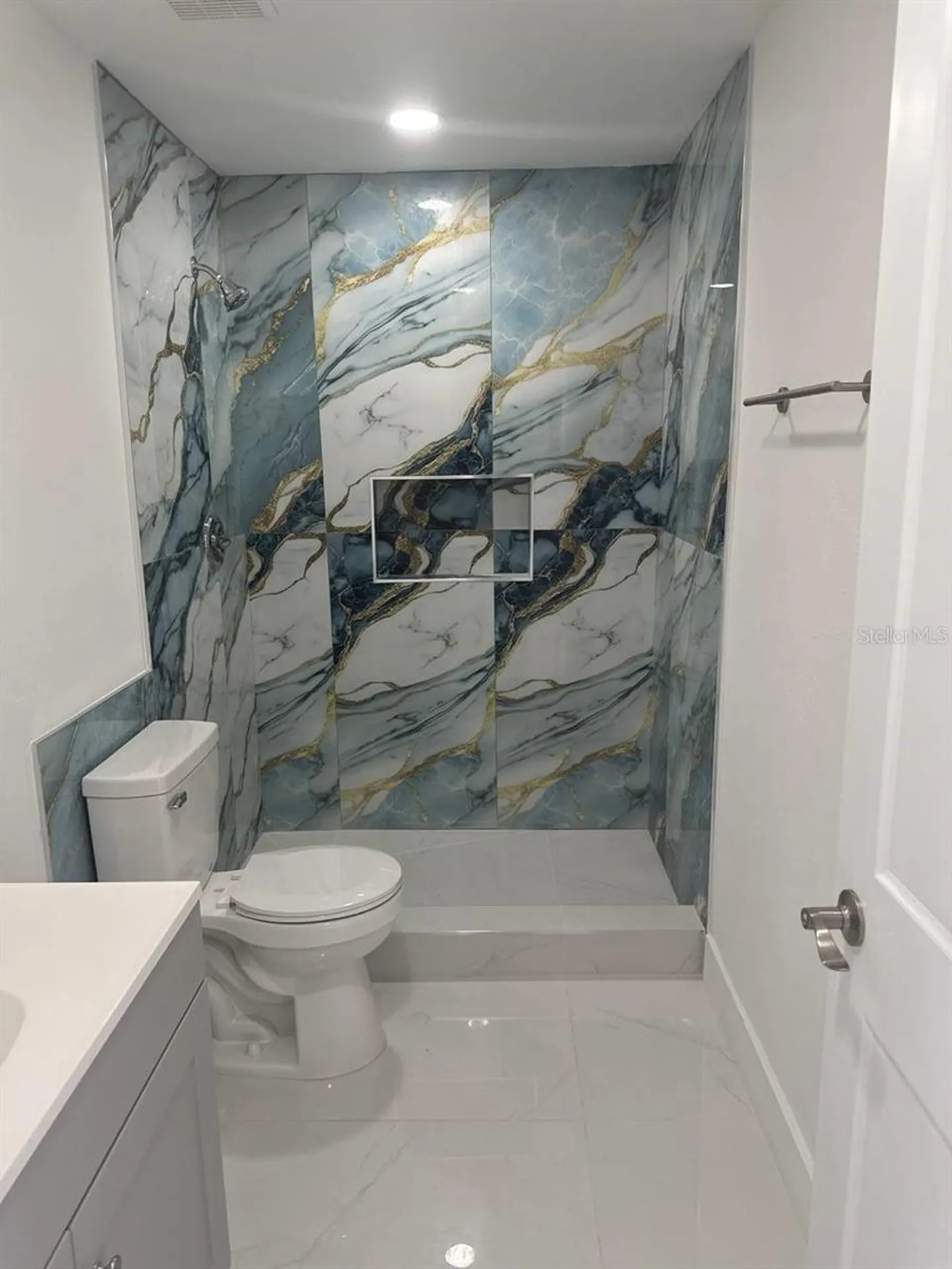 7211 N Himes Avenue Tampa FL 33614