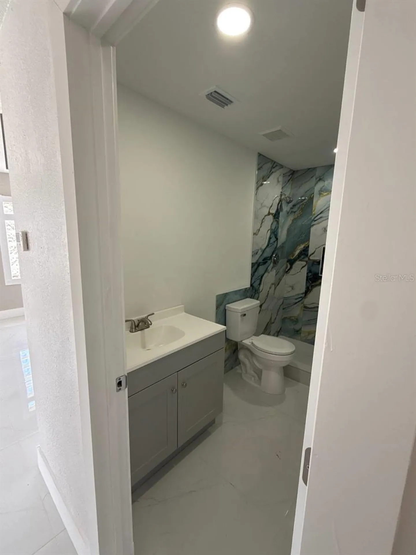 7211 N Himes Avenue Tampa FL 33614