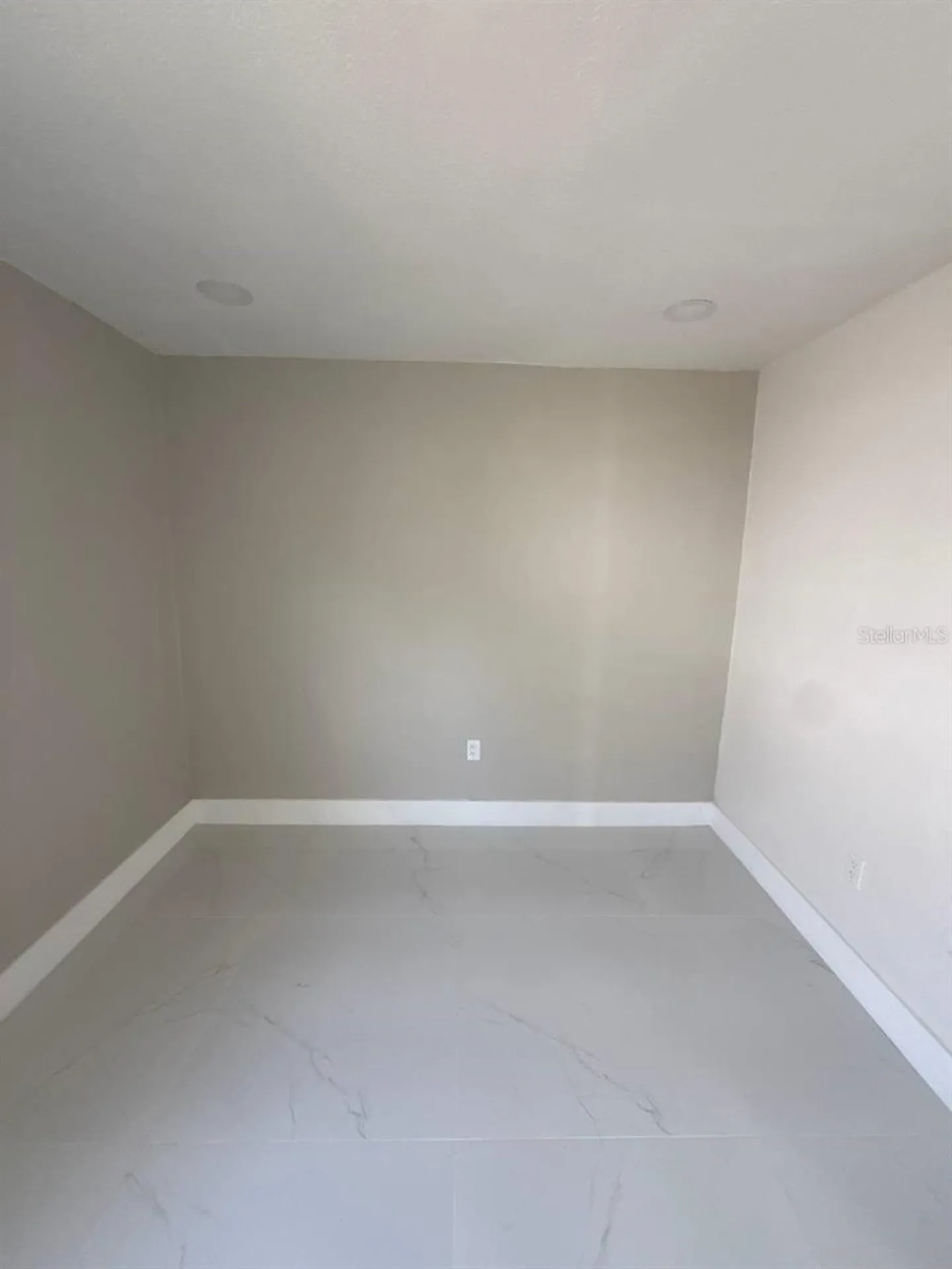 7211 N Himes Avenue Tampa FL 33614
