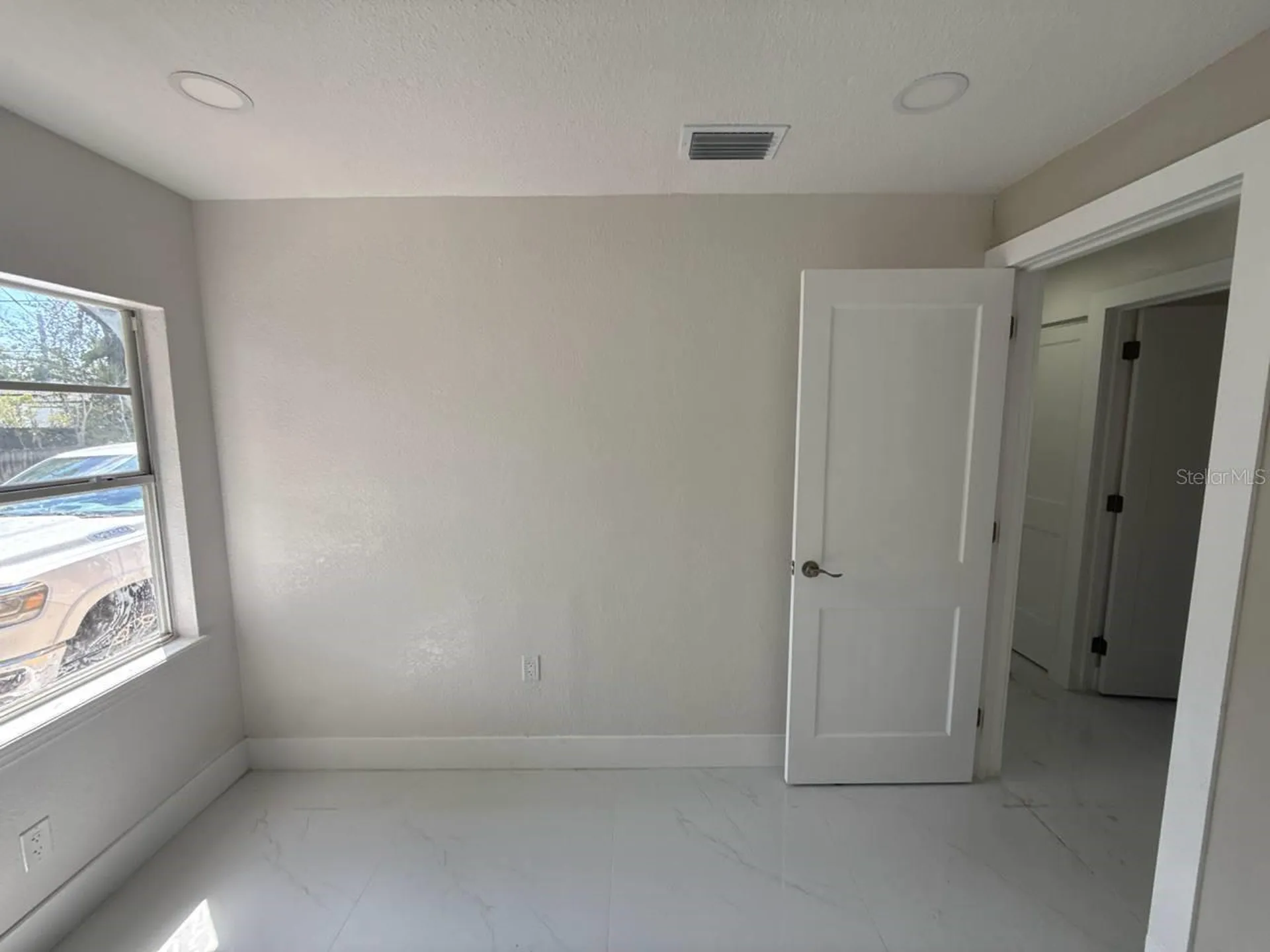 7211 N Himes Avenue Tampa FL 33614