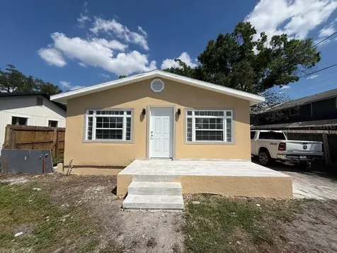 7211 N Himes Avenue Tampa FL 33614