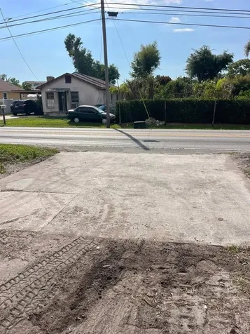 7211 N Himes Avenue Tampa FL 33614