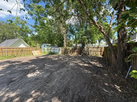 7211 N Himes Avenue Tampa FL 33614