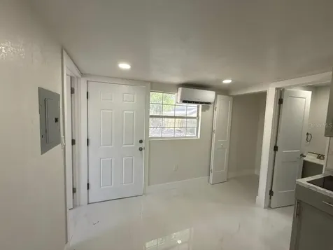 7211 N Himes Avenue Tampa FL 33614