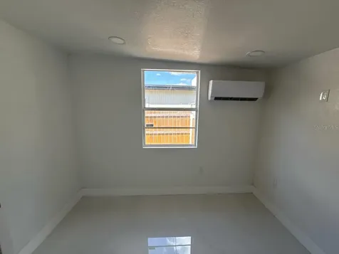 7211 N Himes Avenue Tampa FL 33614