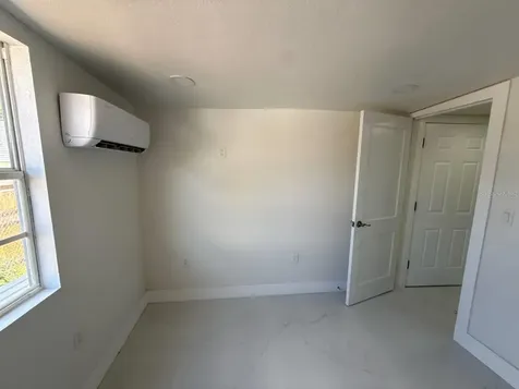 7211 N Himes Avenue Tampa FL 33614
