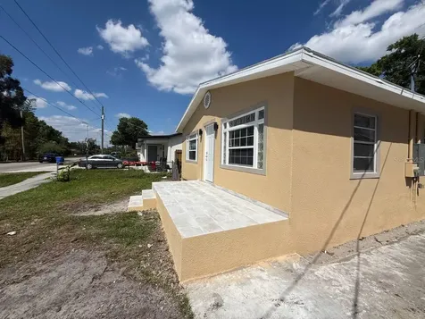 7211 N Himes Avenue Tampa FL 33614