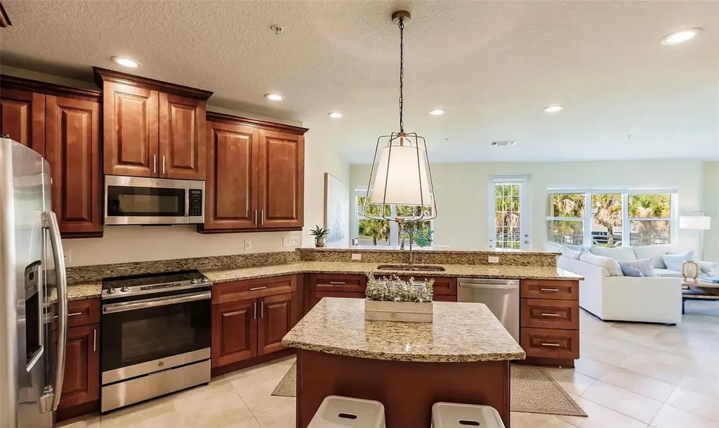 7840 34th Avenue W Bradenton FL 34209