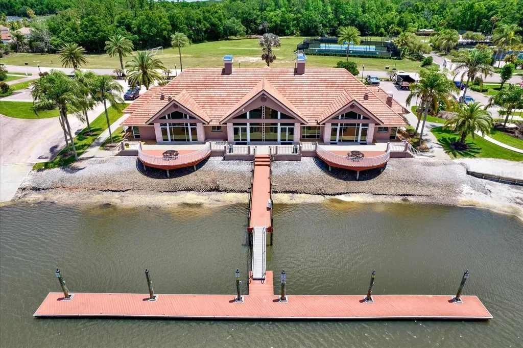 18019 Java Isle Drive Tampa FL 33647
