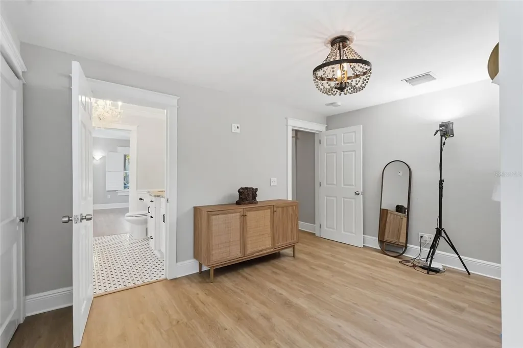 4209 N Holly Street Tampa FL 33603