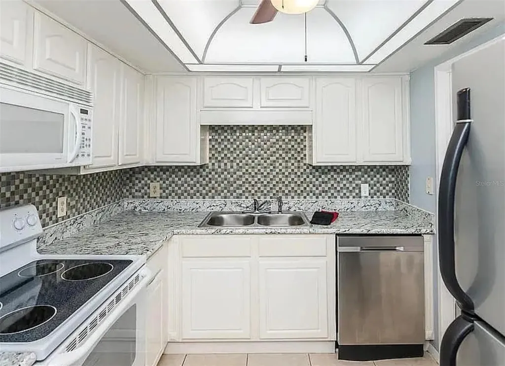 1224 S Peninsula Drive Daytona Beach FL 32118