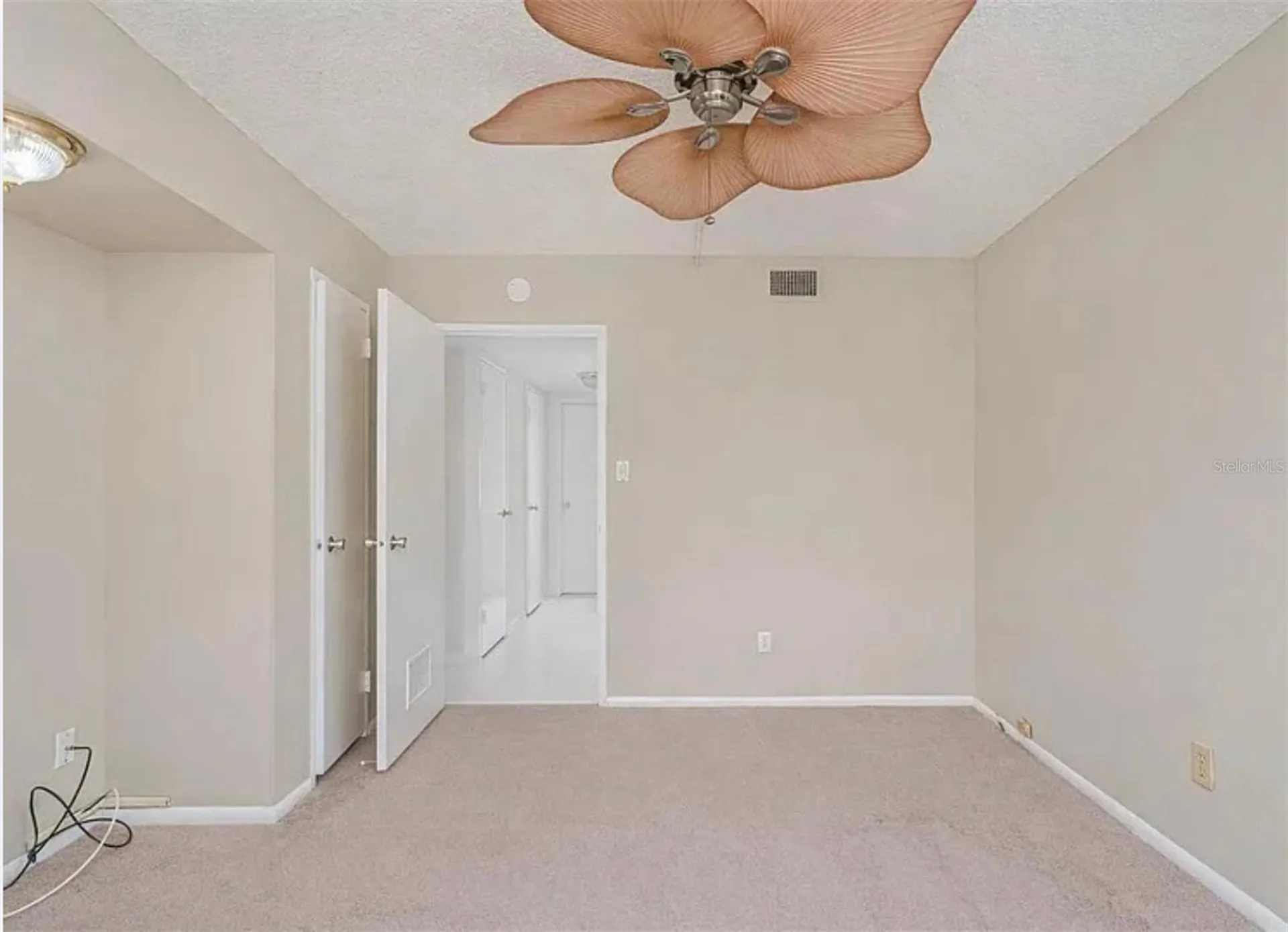 1224 S Peninsula Drive Daytona Beach FL 32118