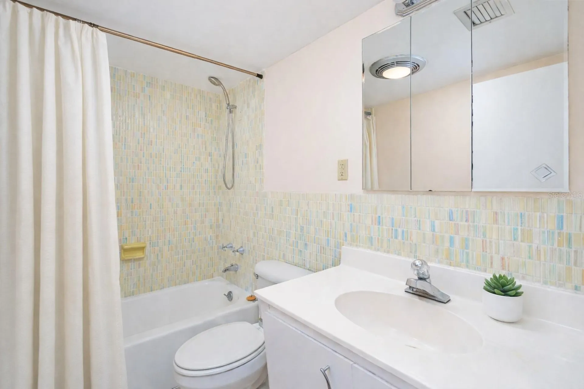 1224 S Peninsula Drive Daytona Beach FL 32118