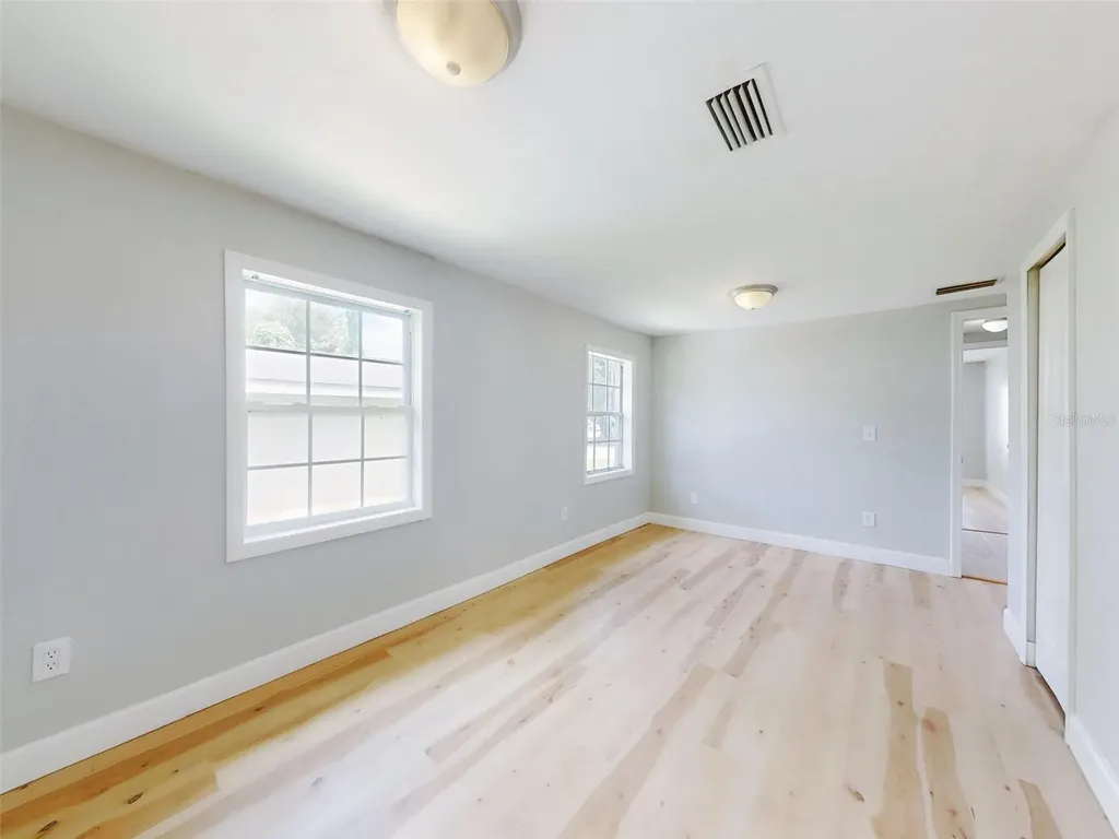 1103 Washington Street New Smyrna Beach FL 32168