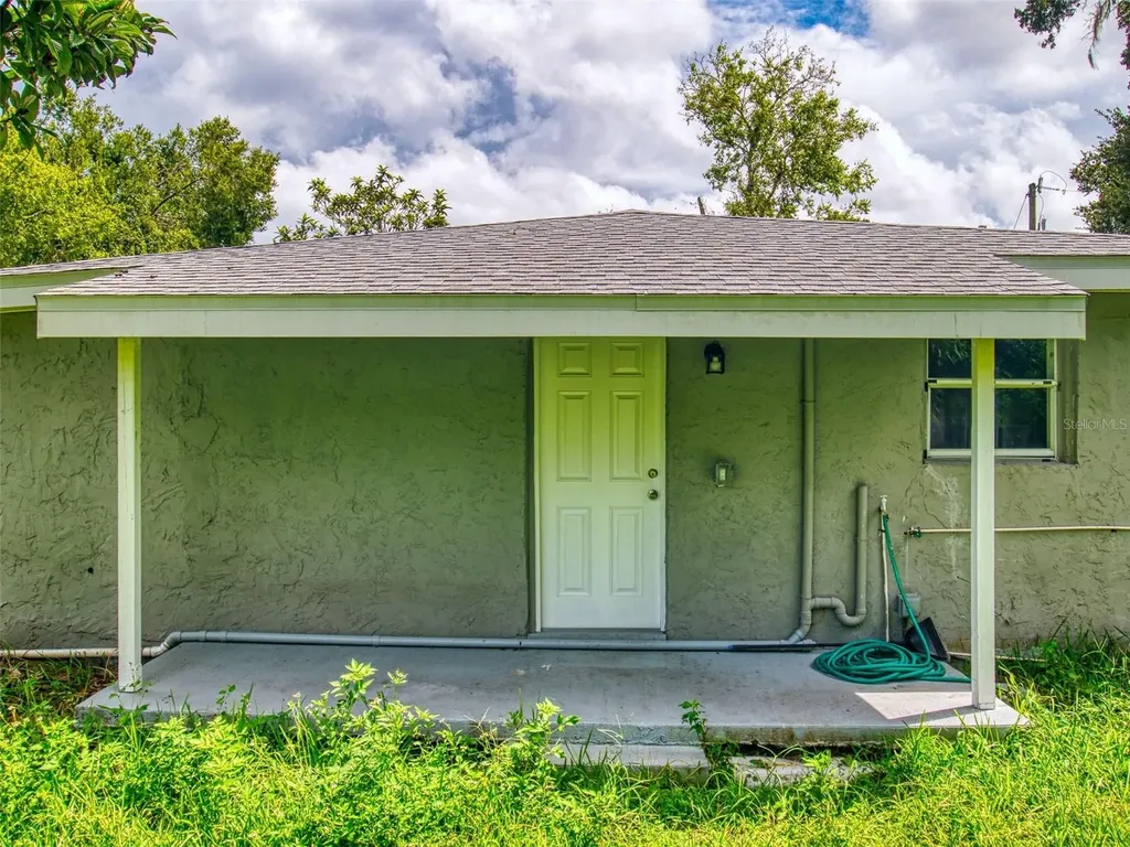 1103 Washington Street New Smyrna Beach FL 32168