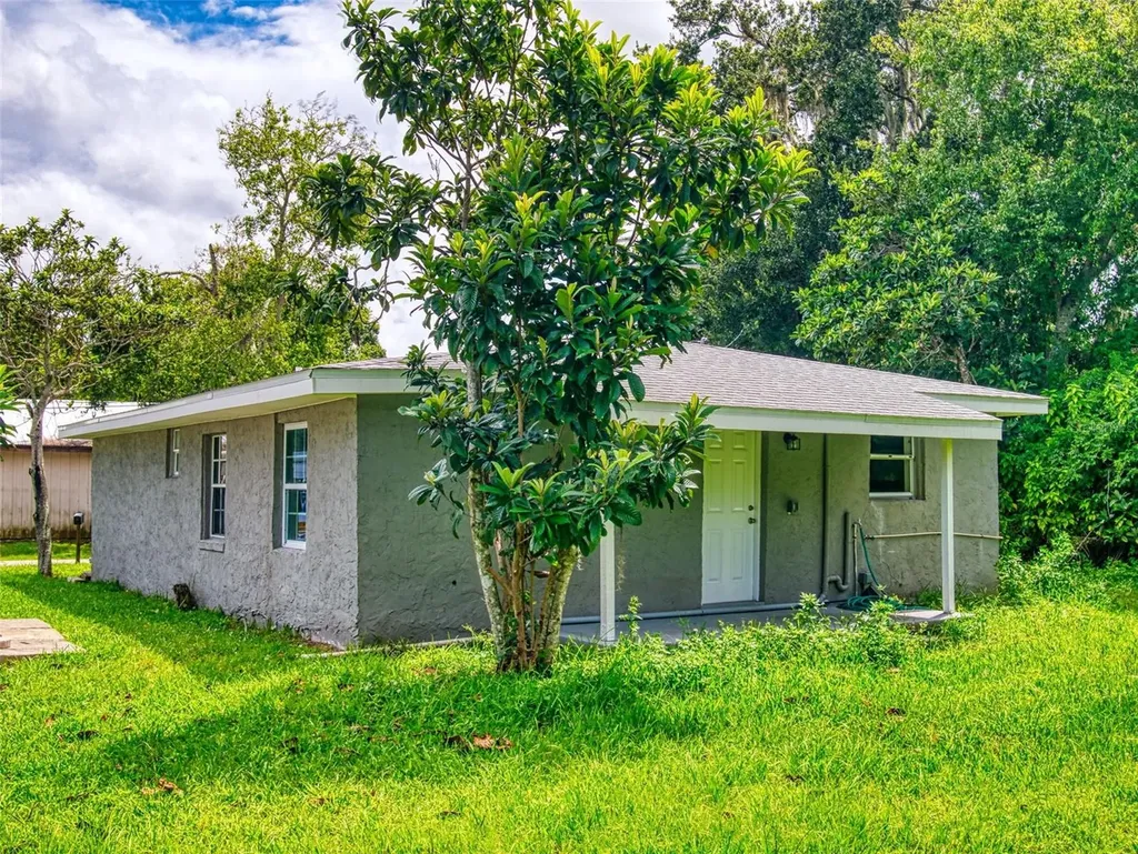 1103 Washington Street New Smyrna Beach FL 32168