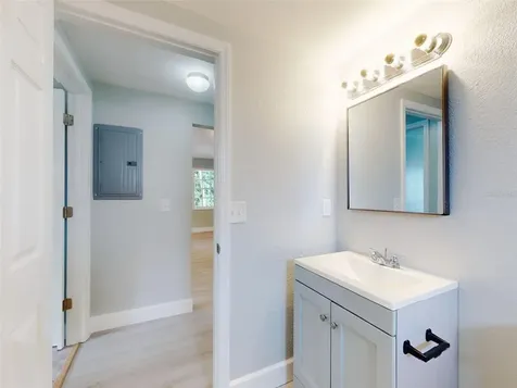 1103 Washington Street New Smyrna Beach FL 32168