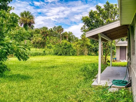 1103 Washington Street New Smyrna Beach FL 32168