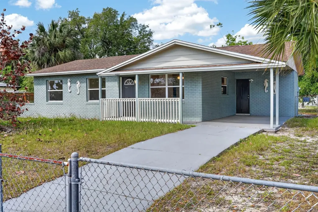 1060 E Patrick Circle Daytona Beach FL 32117