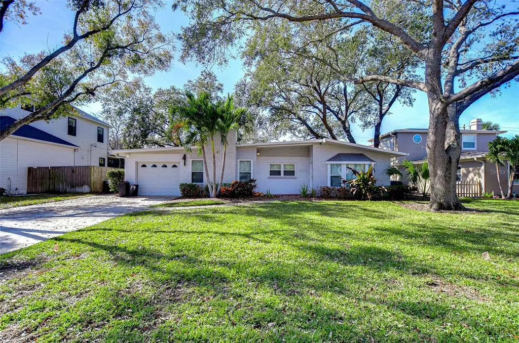 3621 S Belcher Drive Tampa FL 33629