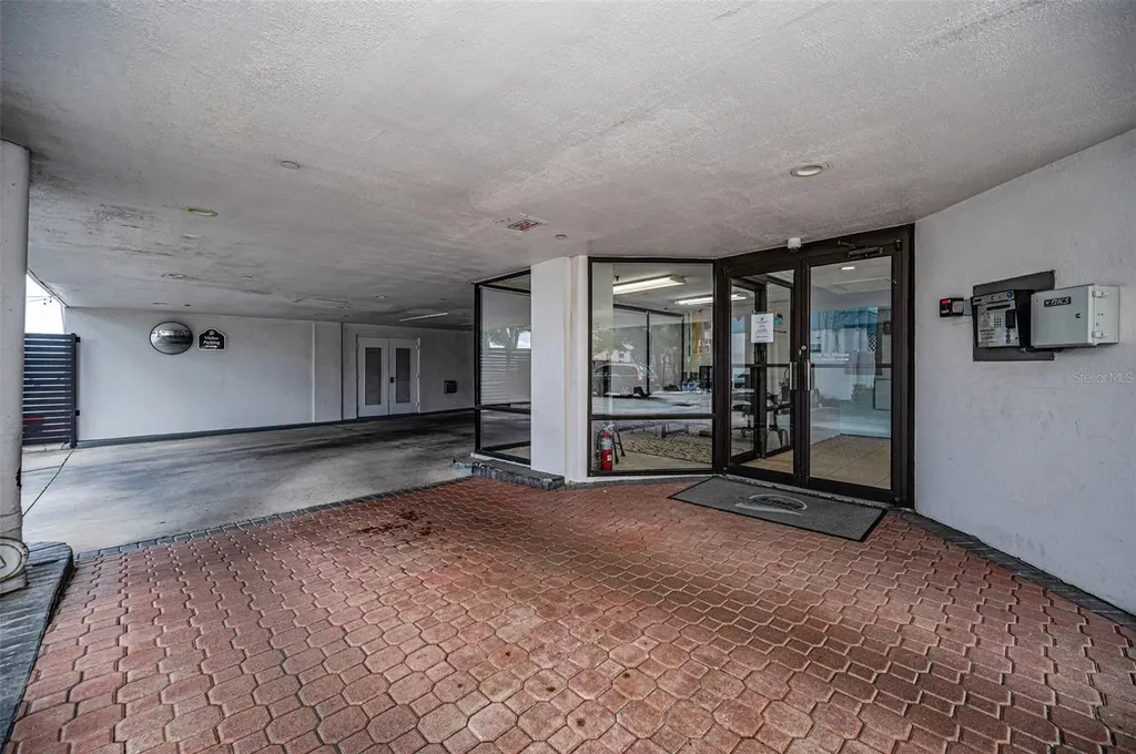 2 Adalia Avenue Tampa FL 33606