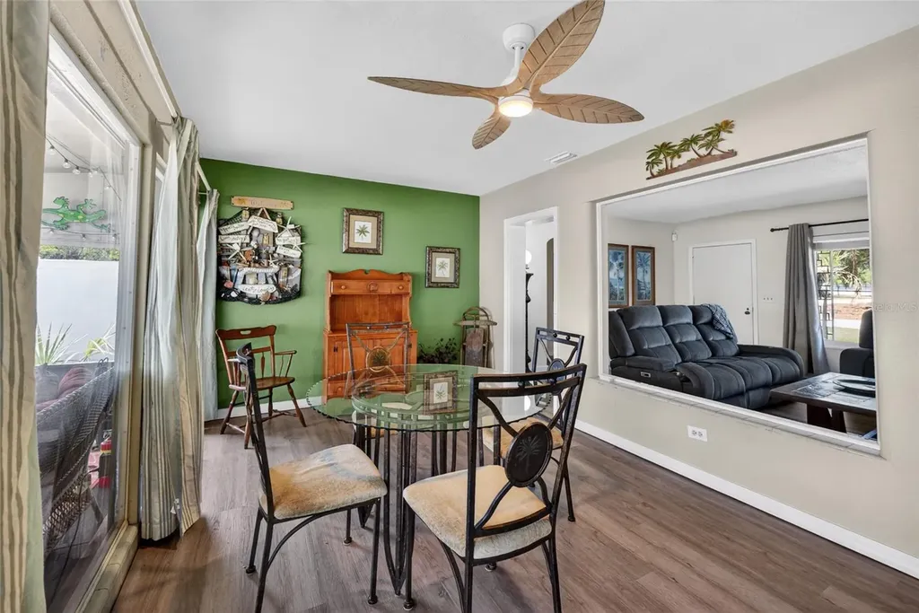 219 S Saturn Avenue Clearwater FL 33755