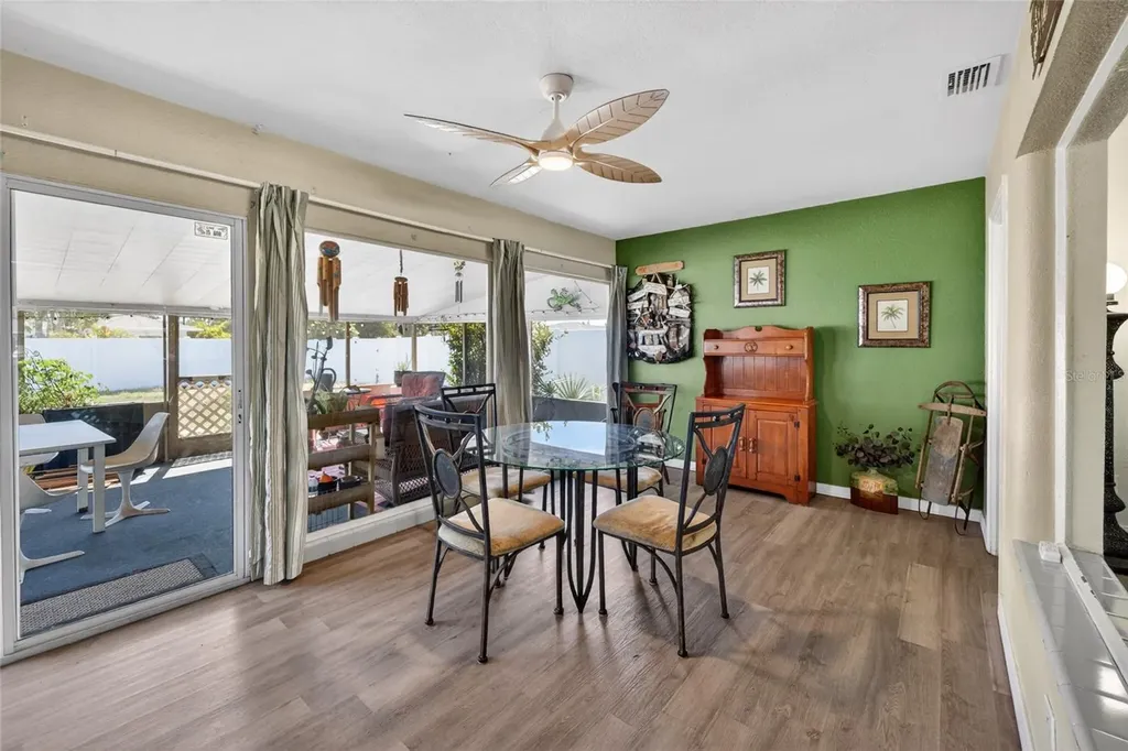 219 S Saturn Avenue Clearwater FL 33755