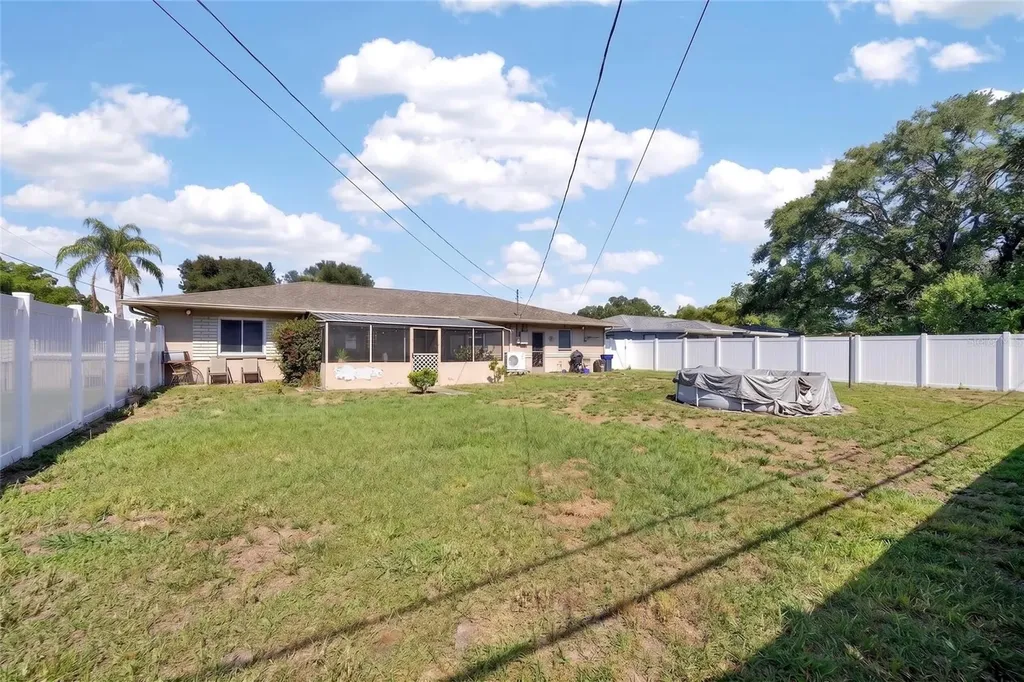 219 S Saturn Avenue Clearwater FL 33755