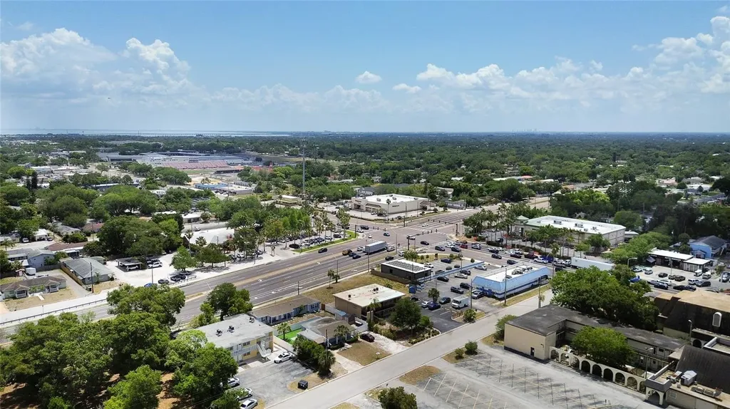 219 S Saturn Avenue Clearwater FL 33755