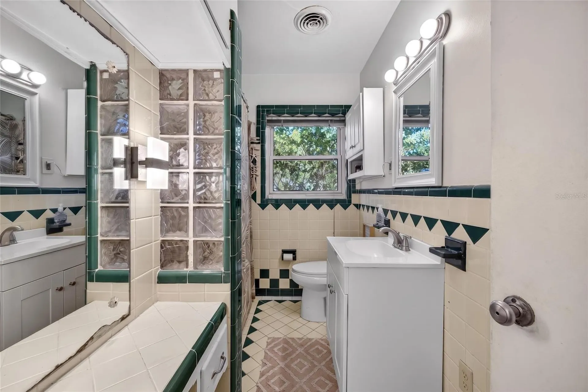 219 S Saturn Avenue Clearwater FL 33755