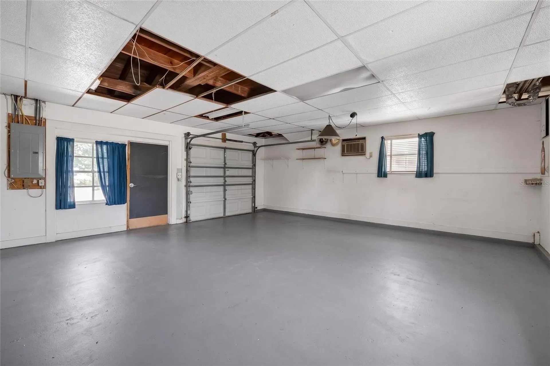 219 S Saturn Avenue Clearwater FL 33755
