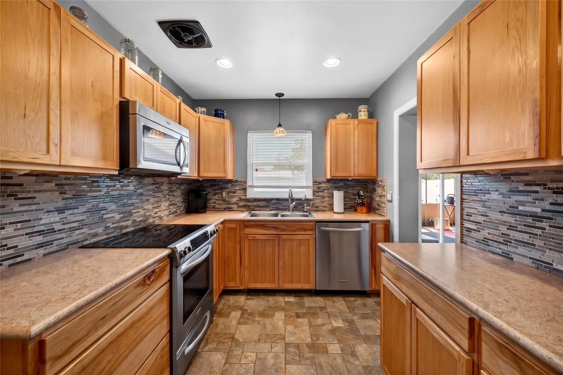 219 S Saturn Avenue Clearwater FL 33755