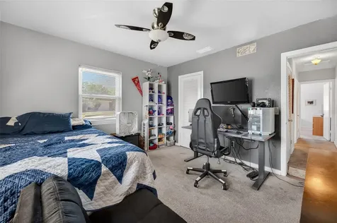 219 S Saturn Avenue Clearwater FL 33755