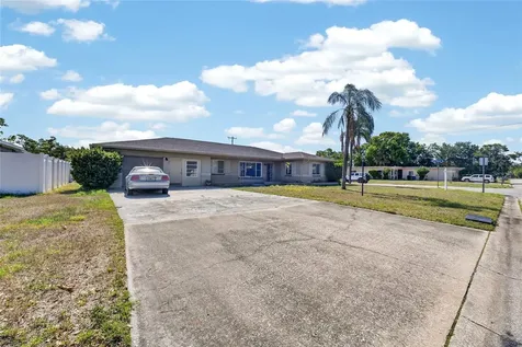 219 S Saturn Avenue Clearwater FL 33755
