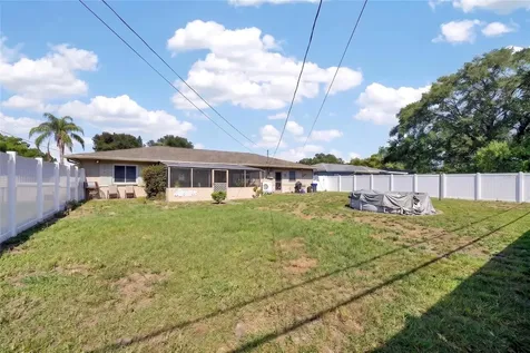 219 S Saturn Avenue Clearwater FL 33755