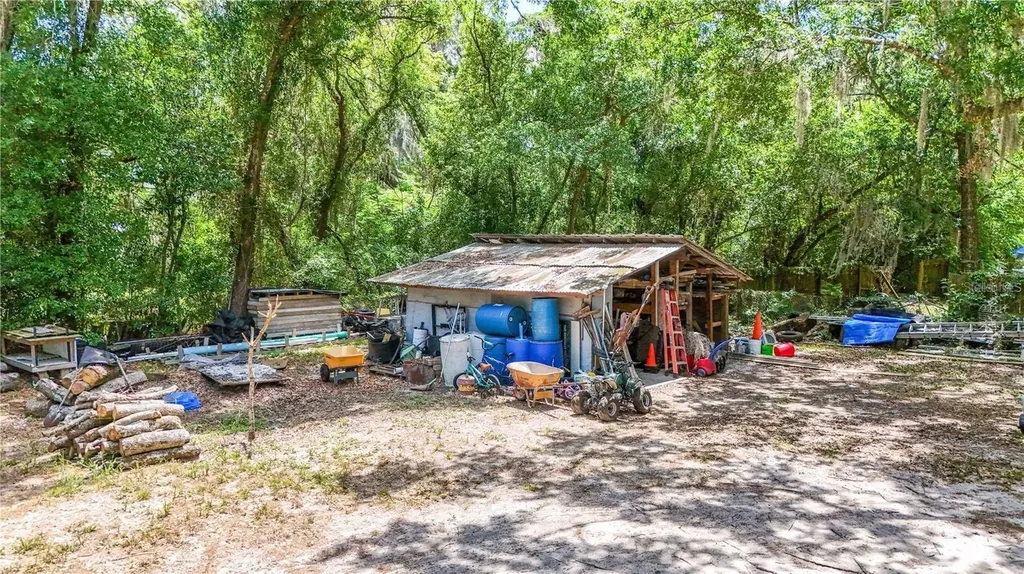 1400 N Simpson Street Mount Dora FL 32757