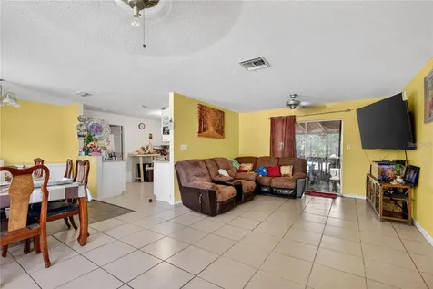 1400 N Simpson Street Mount Dora FL 32757