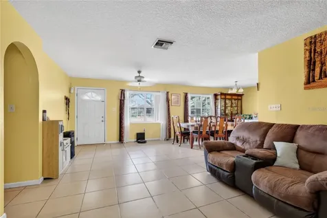 1400 N Simpson Street Mount Dora FL 32757