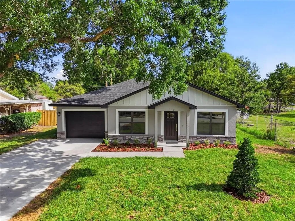 115 Rose Street Auburndale FL 33823