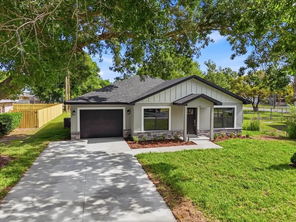 115 Rose Street Auburndale FL 33823