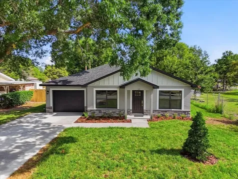 115 Rose Street Auburndale FL 33823