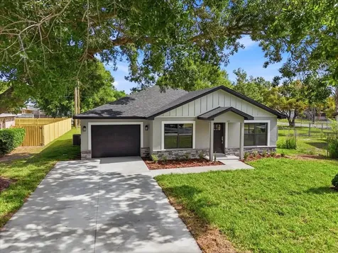 115 Rose Street Auburndale FL 33823