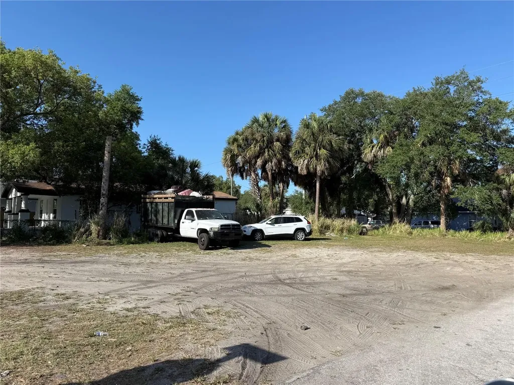 3208 N 29th Street Tampa FL 33605