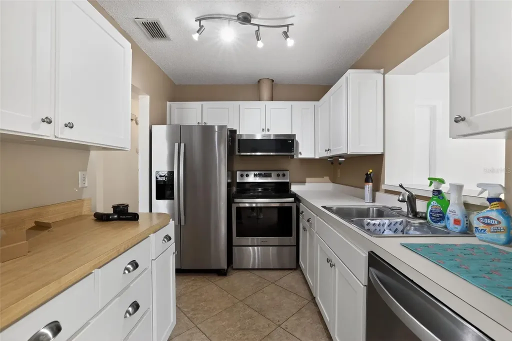 2201 Holkham Place Sun City Center FL 33573