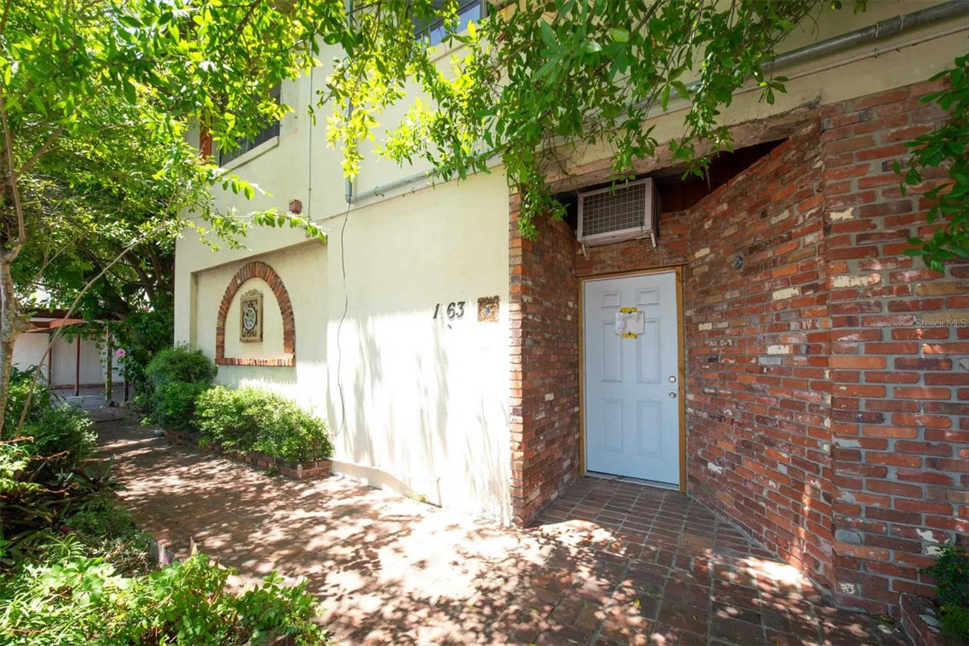 1763 9th Avenue N St Petersburg FL 33713