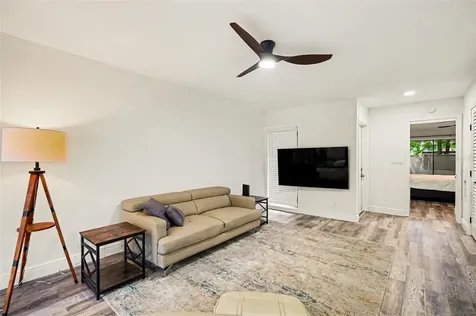 109 Crown Oaks Way Longwood FL 32779